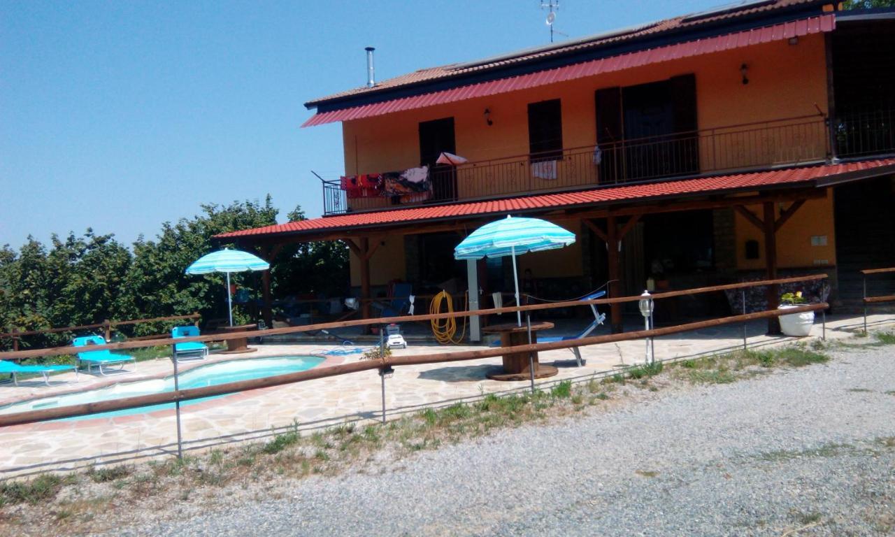 Agriturismo Nizur'In Roccaverano エクステリア 写真